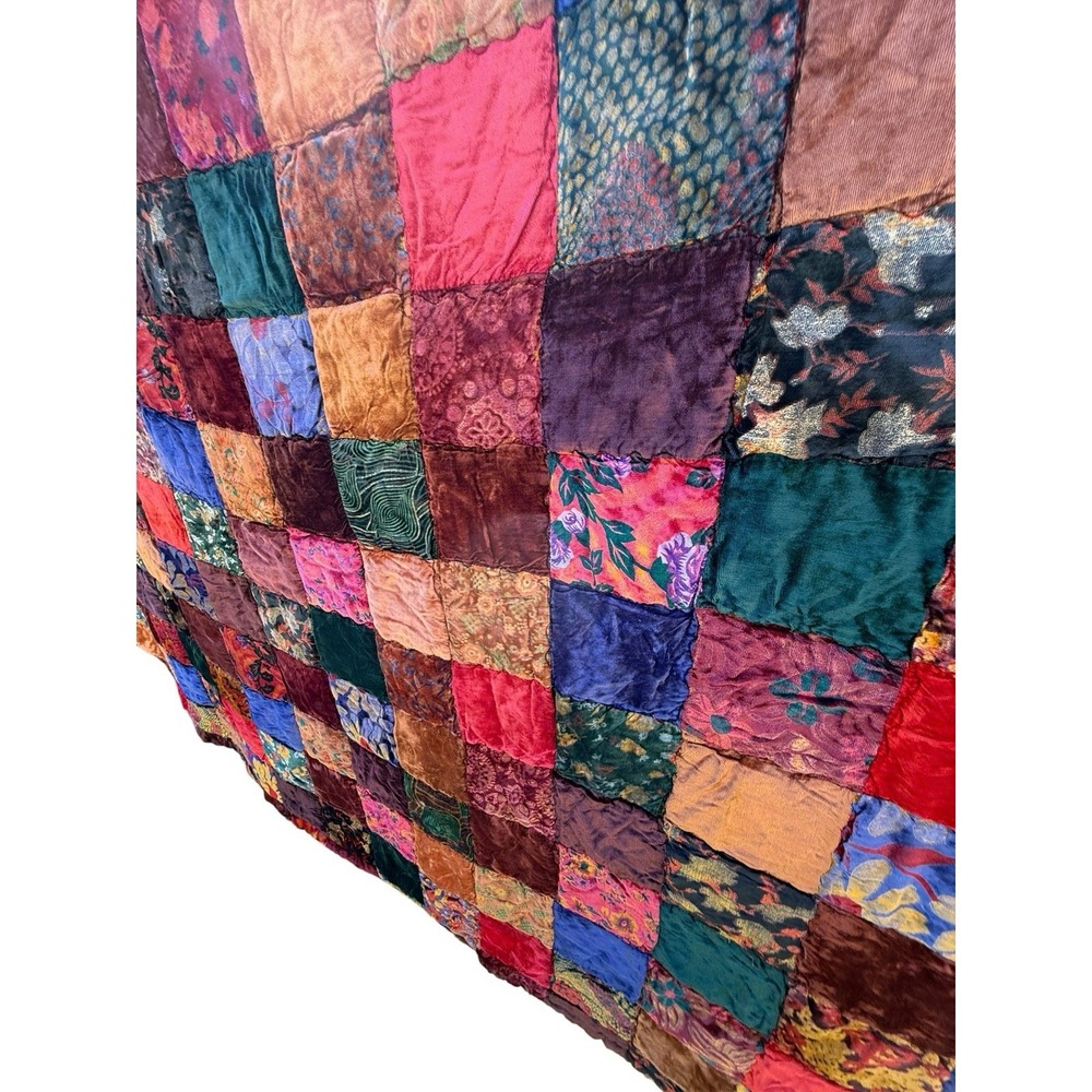 Vtg Velvet Patchwork Quilt Bedspread Q/King Boho Cozy Cottage Witchy READ‎